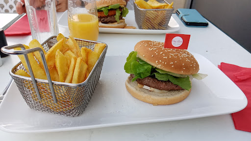 Chez Laura