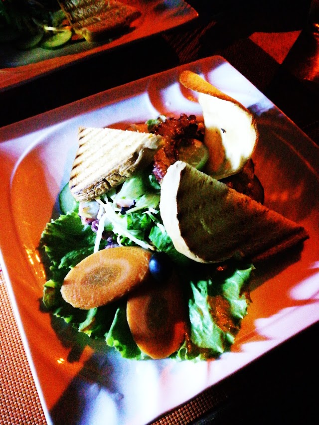 Rey & Josh Cafe Takeaway