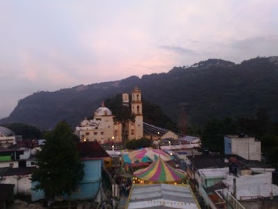 Photos of Xallitic neighborhood