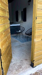 Photo n°10 de Le Maquis Rooms: love room avec SPA/Bain à remous, week-end amoureux insolite dans le parc Sainte-Baume proche Aubagne Var à Plan-d'Aups-Sainte-Baume (Spa)