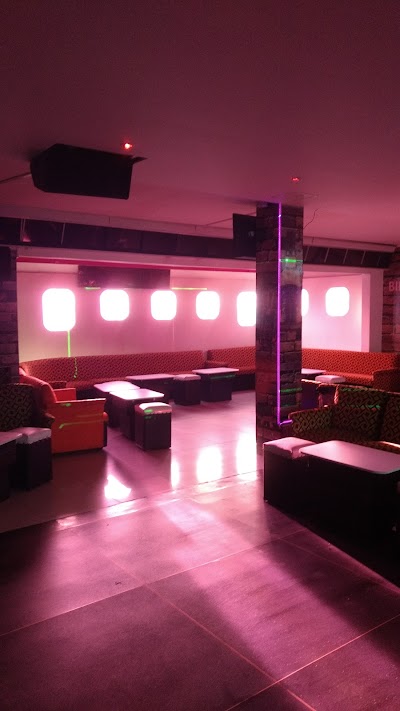 bar