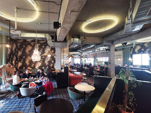 WhiteFields Café - Visual