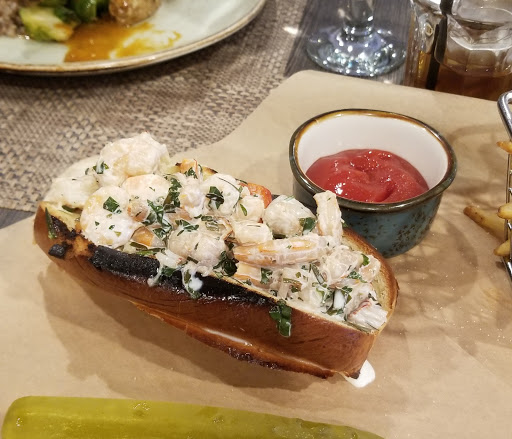 Maestro Seafood & Grill - Thumbnail