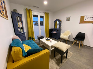 Photo n°3 de Raphaëlle Verdaime - Conseillère en lactation - Doula - APP Accompagnante en périnatalité et parentalité à Gauriac (Centre de soins prénatals)