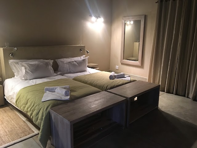 Emanya@Etosha Game Lodge
