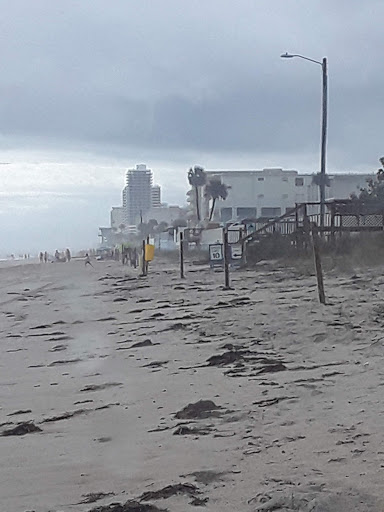 Off Beach Parking - Thumbnail