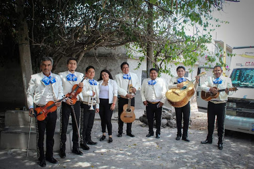 Mariachi Nuevos camperos de Cortázar