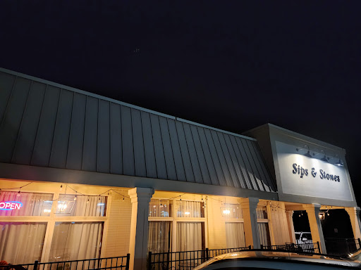 Sips & Stones Lounge and Eatery - Thumbnail