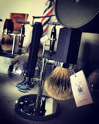 Photo n°42 de Salon de coiffure | Coiffeur et barbier Aurélien Magnano à Albias (Parfumerie)