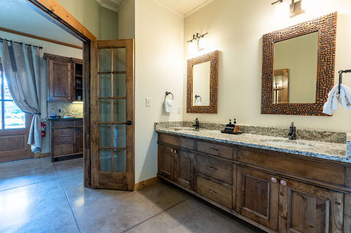 Stay Fredericksburg - Wine Country Cottages - Thumbnail