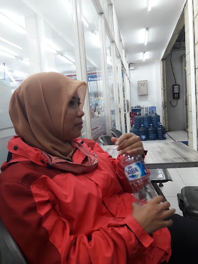 Photos of Indomaret Pabelan