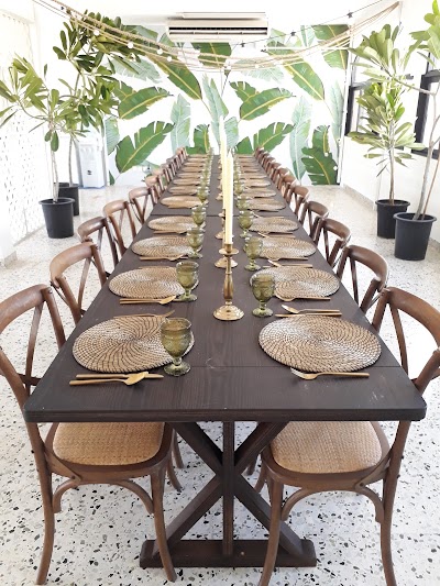 Photos of The White Boutique