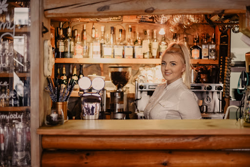 Ceprownia - polska restauracja w góralskim stylu