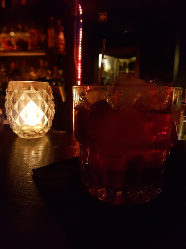 ERNST Bar