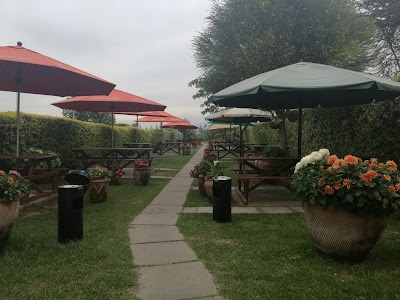 Photos of Kenol Service Station- Delamare