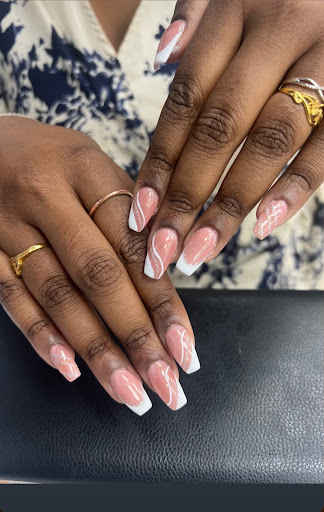 Flora Nails - Onglerie - Thumbnail