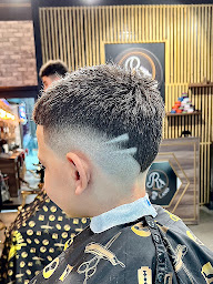 Photo n°17 de COIFFEUR BARBER RIF LAND à Ferney-Voltaire (Salon de coiffure)