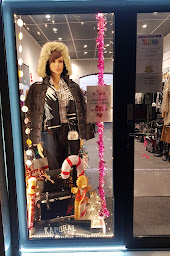 Photo n°21 de LPM - La passion des Marques à Saint-Laurent-Médoc (Magasin de vêtements)