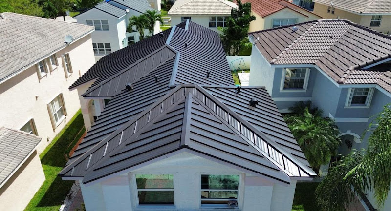 Gold Coast Construction LLC - Roofing Contractor