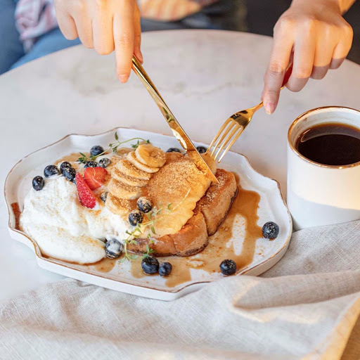 Monday to Sunday Cafe & Brunch