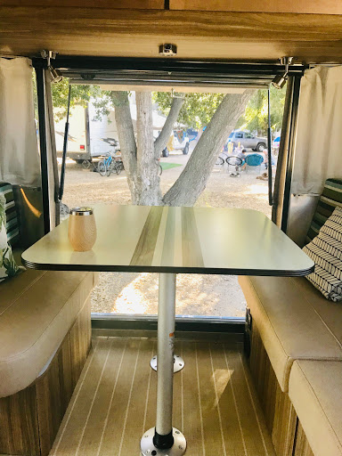 TEAM BLUE WOLFE GLAMPING GETAWAYS - Thumbnail