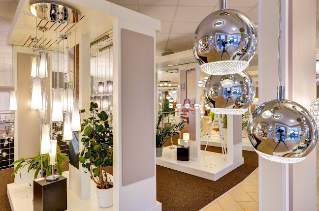 Comentarii opinii despre EGLO Bratislava