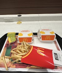 マクドナルド 山科ラクト店