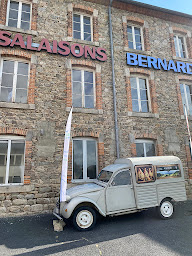 Photo n°7 de Salaisons Bernard à La Forie (Charcuterie)