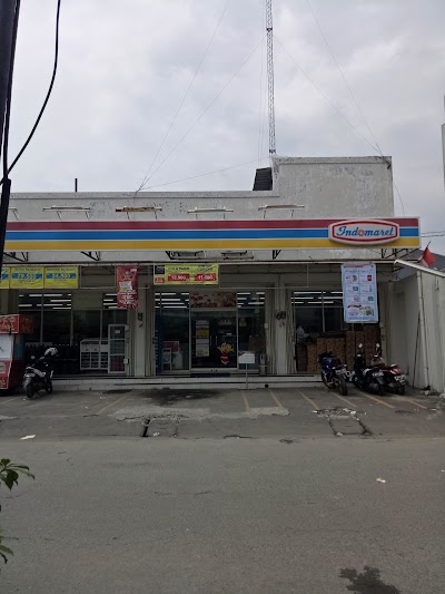Photos of Indomaret Daan MOGOT ESTATE