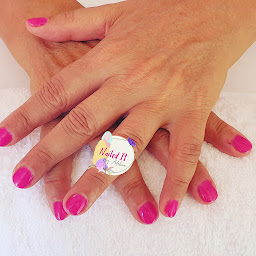 Photo n°5 de Nailed It by Adeline - Onglerie Peymeinade à Peymeinade (Institut de massages)