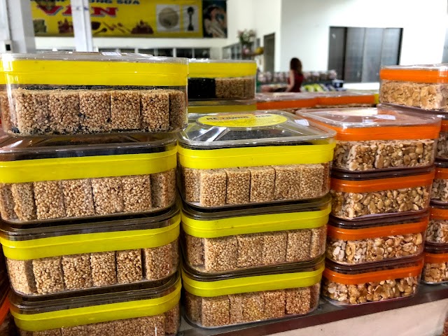 Coconut candy factory Hong Van
