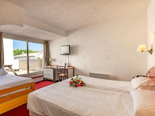 Photo n°4 de Logis Hôtel Héraclée à Saint-Gilles (Hôtel)