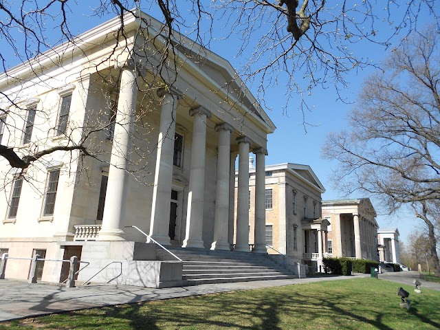 Snug Harbor Cultural Center & Botanical Garden