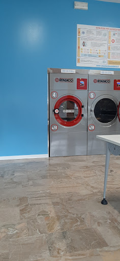LAVANDERIA SELF SERVICE BOLLE BLU Gallery - Italy