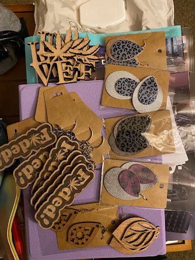 KeKe Custom Crafts - Thumbnail