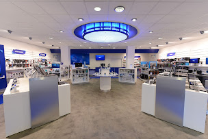 Photo n°12 de LDLC Grenoble Saint-Martin-d'Hères à Saint-Martin-d'Hères (Magasin de matériel Hi-Fi)