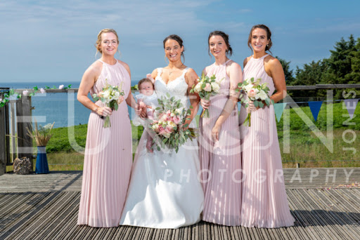 J's Bouquets - Visual