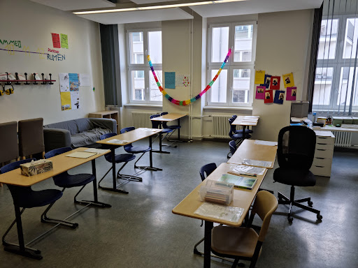 Hemingway-Schule - Visual