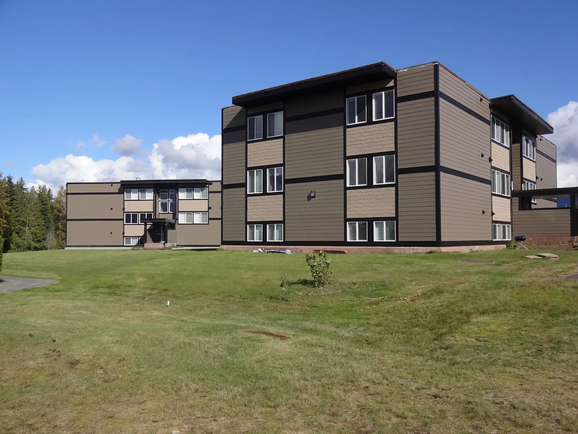 Hillcrest Place Apartments