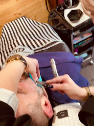 Photo n°2 de M Passion à Craponne-sur-Arzon (Salon de coiffure)