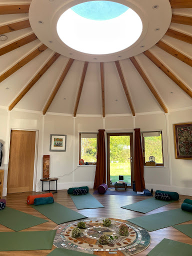 Jane Singleton Wellbeing - Reflexology, Holistic Therapies & Yoga for Fertility & Women’s Health