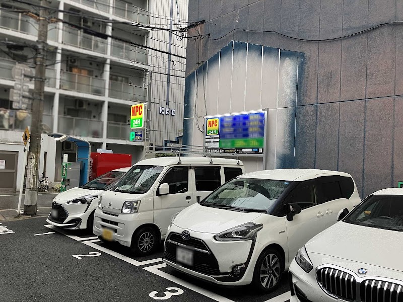 NPC24H西天満パーキング