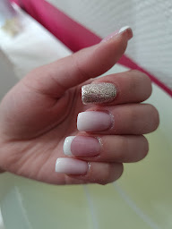 Photo n°12 de ongles fidji et micro pigmentation - Livry-Gargan à Livry-Gargan (Salon de manucure)