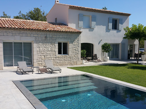 Photo de Nuances de bleu constructeur de piscine béton monobloc, rénovation et entretien piscine