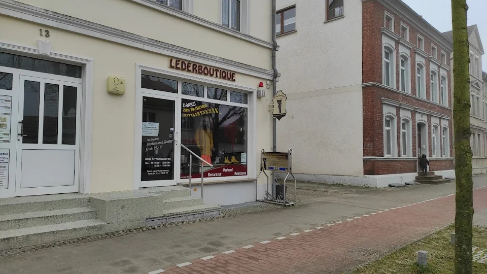 Lederboutique Chic in Le Henschel photo