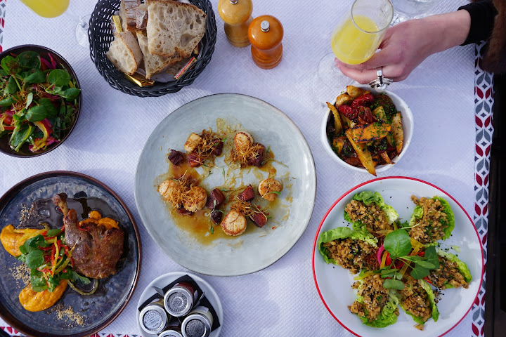 Le Rond Point by null