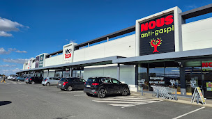 Photo n°4 de Centre Commercial UNIVER à Châteaugiron (Station-service)