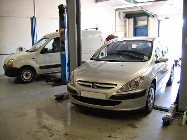 Reviews of Moorgreen Car Repairs in Nottingham - Auto repair shop