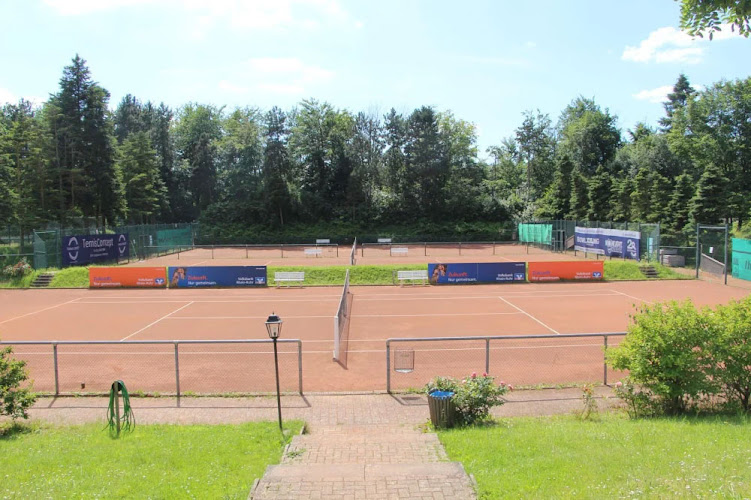 XXL Tennis Academy