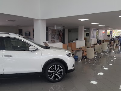 Photos of Nissan Yilmaz